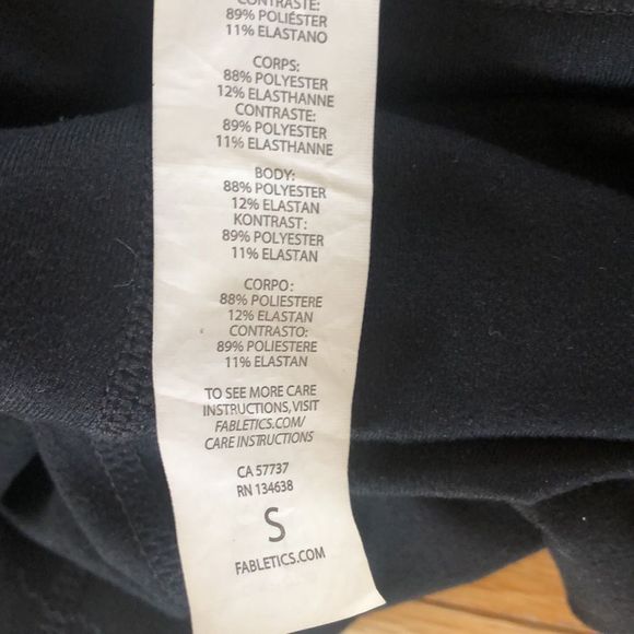 🔴2 for $25 FABLETICS Women's Capri Leggings Black with a design on eac… - Picture 5 of 9